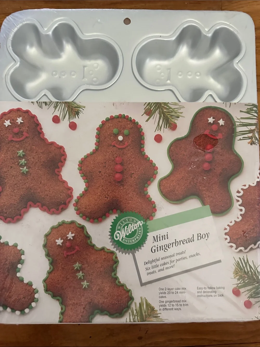 Wilton Silver Mini Gingerbread Boy Cake Pan VTG